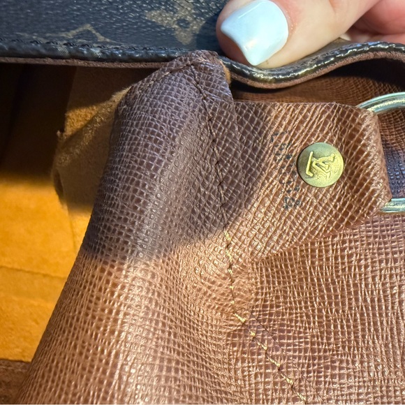 Authentic Louis Vuitton Monogram Musette GM Messenger Crossbody Bag - Picture 9 of 11